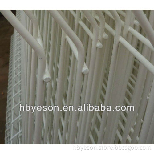 white pvc coated welded wire mesh fence